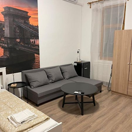 Mano Guesthouse Budapest Exterior photo